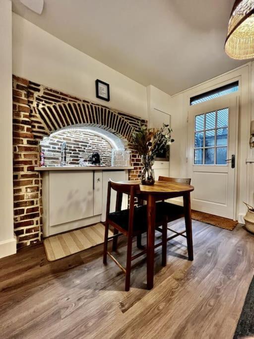 *Jaures* Hyper Centre / Terrasse Apartment Троа Екстериор снимка